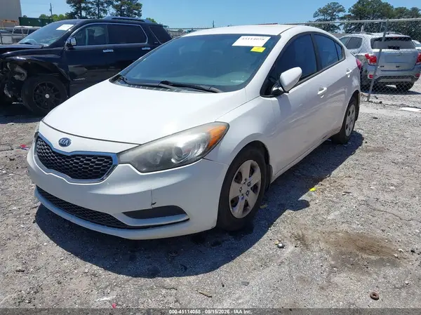 KNAFK4A63G5576206 2016 KIA FORTE - Image 2