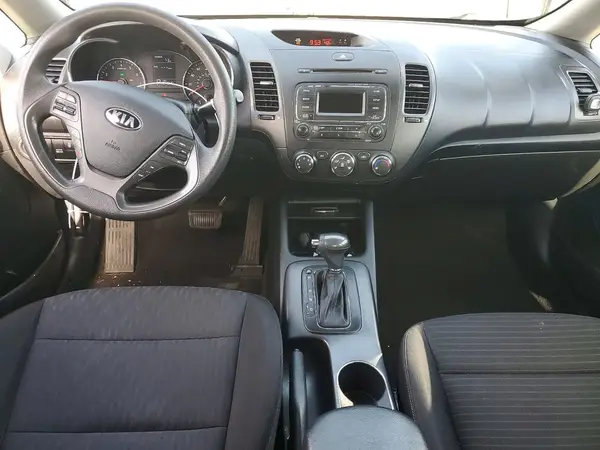 KNAFK4A63G5577033 2016 KIA FORTE - Image 8