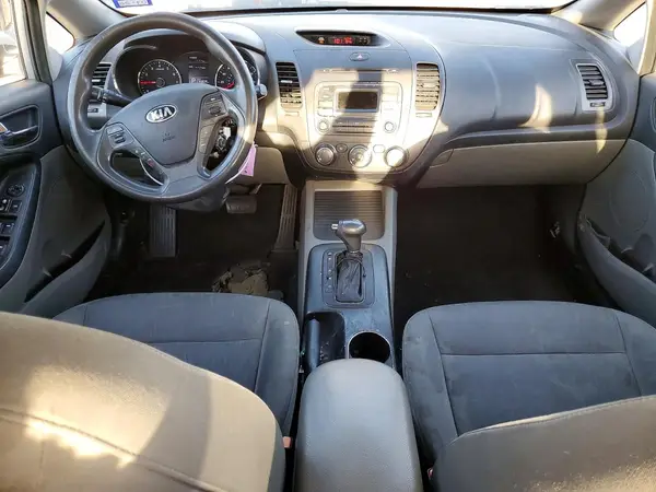 KNAFK4A63G5591918 2016 KIA FORTE - Image 8