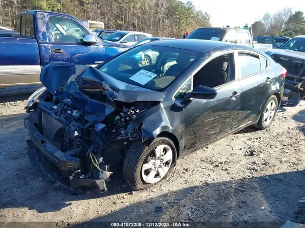 KNAFK4A63G5602707 2016 KIA FORTE - Image 2