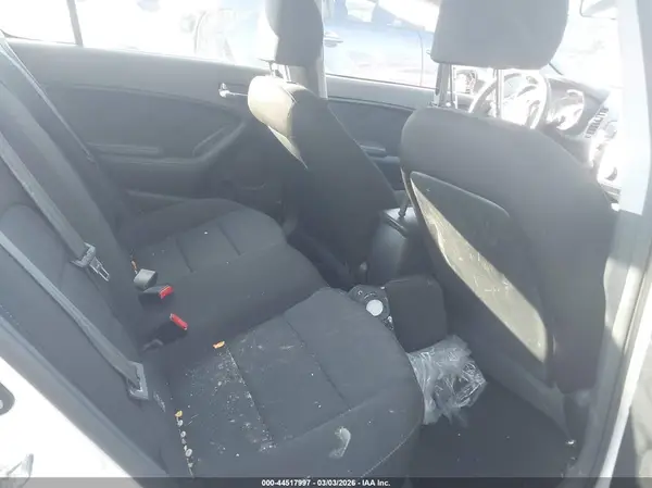KNAFK4A63G5605087 2016 KIA FORTE - Image 8