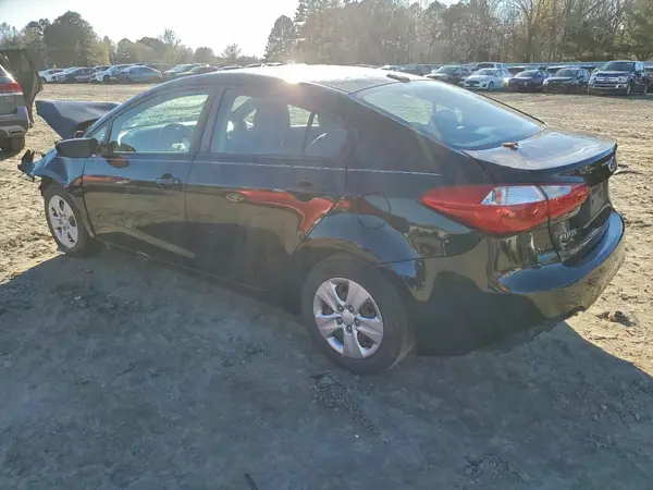 KNAFK4A63G5605736 2016 KIA FORTE - Image 2