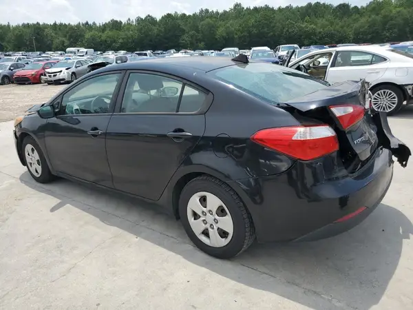 KNAFK4A63G5610242 2016 KIA FORTE - Image 2