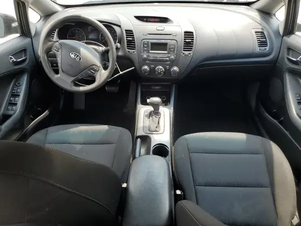 KNAFK4A63G5610242 2016 KIA FORTE - Image 8