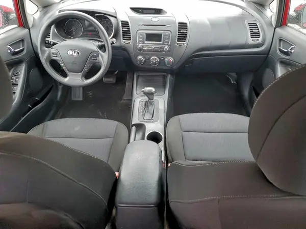 KNAFK4A63G5610788 2016 KIA FORTE - Image 8