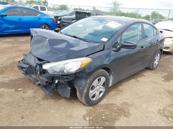 KNAFK4A63G5612685 2016 KIA FORTE - Image 2