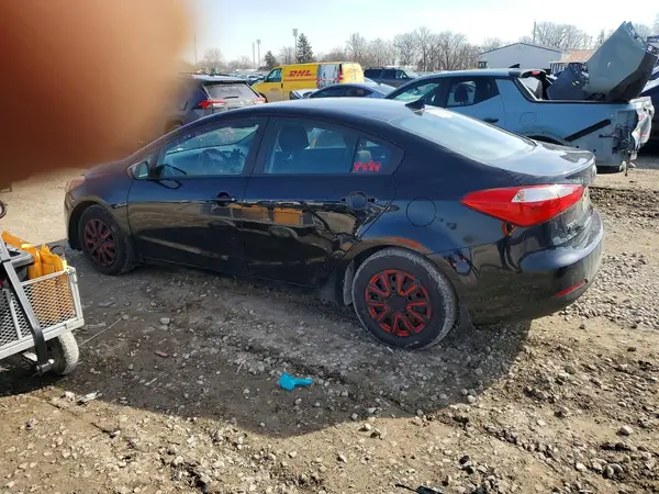 KNAFK4A63G5613481 2016 KIA FORTE - Image 2