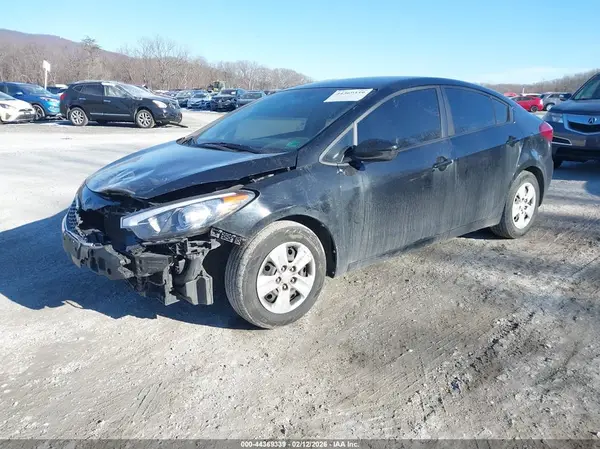 KNAFK4A63G5613643 2016 KIA FORTE - Image 2