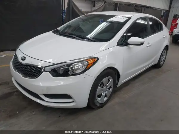 KNAFK4A63G5616512 2016 KIA FORTE - Image 2