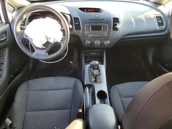 KNAFK4A63G5616591 2016 KIA FORTE - Image 8