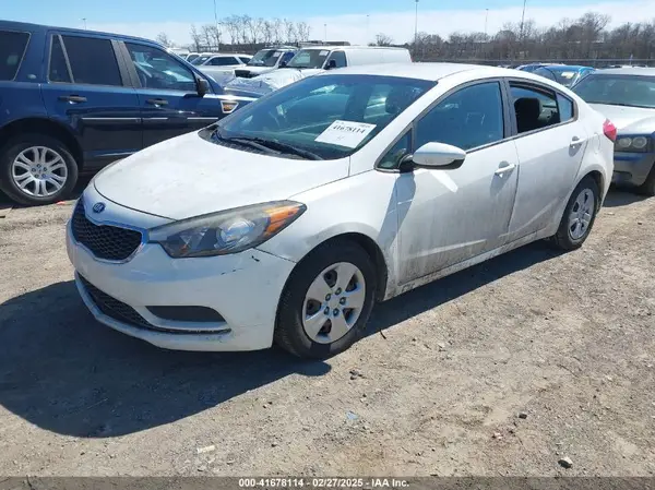 KNAFK4A63G5618048 2016 KIA FORTE - Image 2