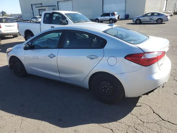 KNAFK4A63G5618454 2016 KIA FORTE - Image 2