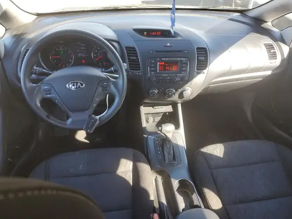 KNAFK4A63G5618454 2016 KIA FORTE - Image 8
