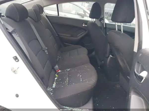 KNAFK4A63G5618826 2016 KIA FORTE - Image 8
