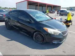 KNAFK4A63G5621287 2016 KIA FORTE