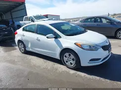 KNAFK4A63G5621290 2016 KIA FORTE