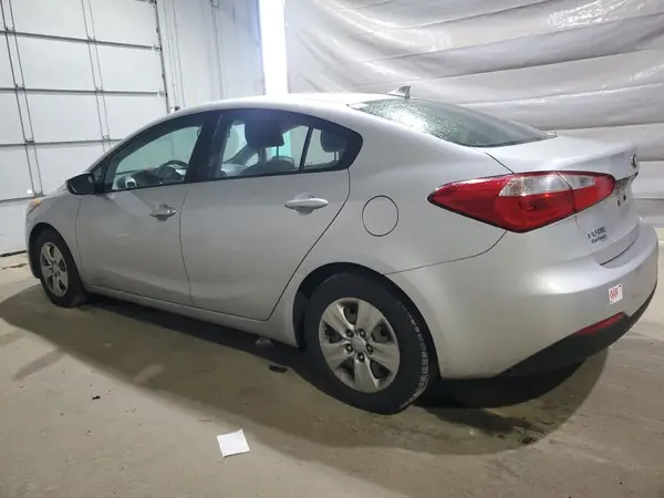 KNAFK4A64G5441946 2016 KIA FORTE - Image 2