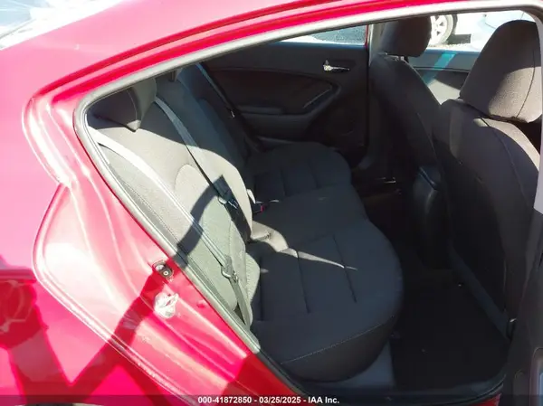 KNAFK4A64G5449626 2016 KIA FORTE - Image 8