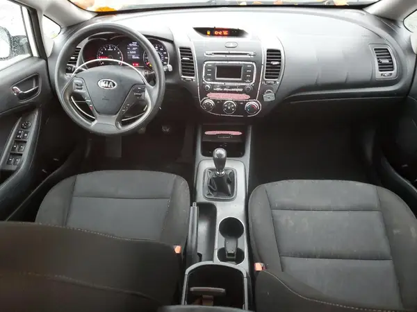KNAFK4A64G5449884 2016 KIA FORTE - Image 8