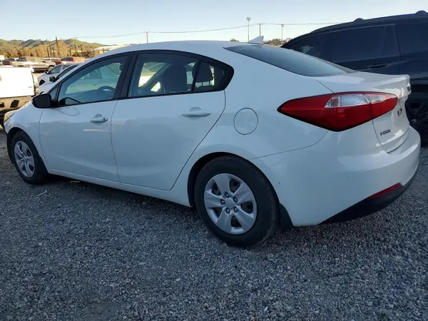 KNAFK4A64G5457483 2016 KIA FORTE - Image 2