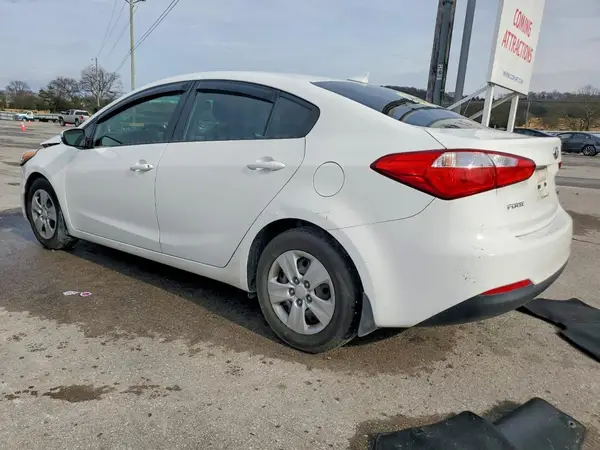 KNAFK4A64G5458679 2016 KIA FORTE - Image 2