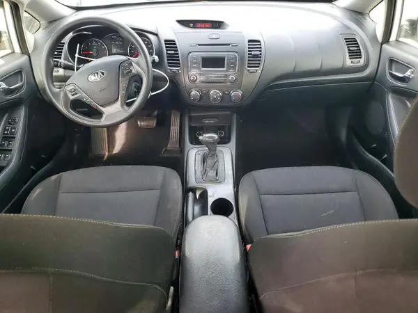 KNAFK4A64G5458679 2016 KIA FORTE - Image 8