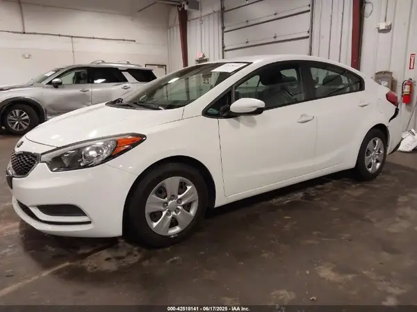 KNAFK4A64G5469262 2016 KIA FORTE - Image 2