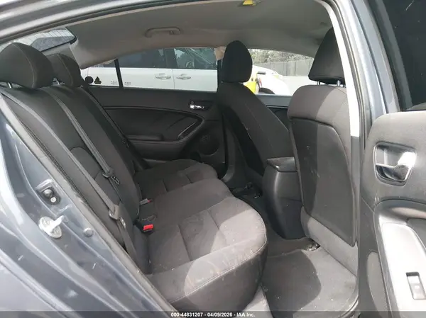 KNAFK4A64G5481007 2016 KIA FORTE - Image 8