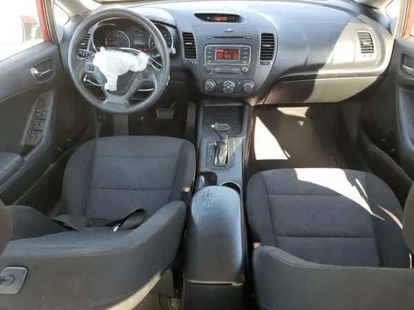 KNAFK4A64G5487616 2016 KIA FORTE - Image 8