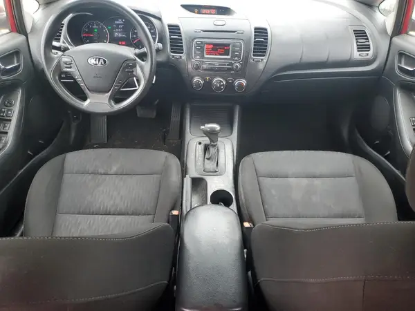 KNAFK4A64G5495523 2016 KIA FORTE - Image 8