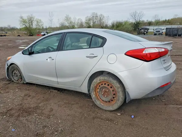 KNAFK4A64G5495747 2016 KIA FORTE - Image 2