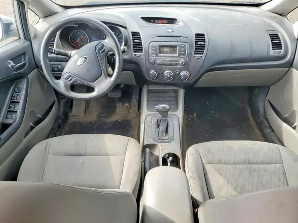 KNAFK4A64G5495747 2016 KIA FORTE - Image 8