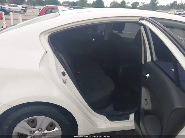 KNAFK4A64G5496171 2016 KIA FORTE - Image 8