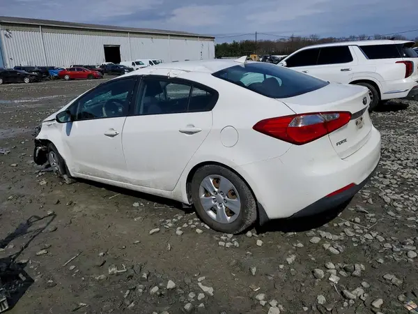 KNAFK4A64G5505452 2016 KIA FORTE - Image 2