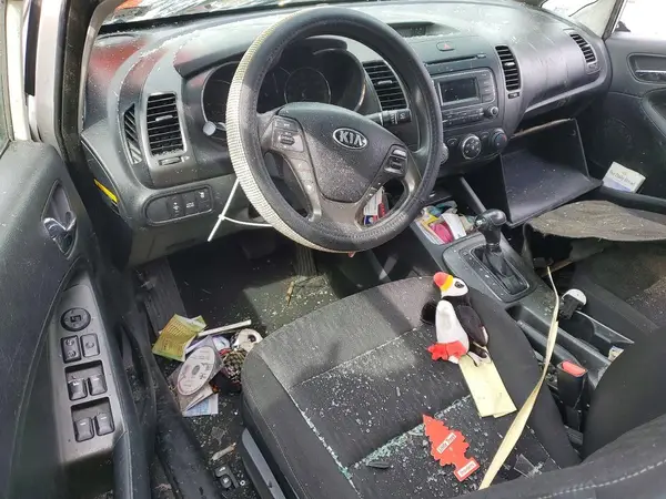 KNAFK4A64G5505452 2016 KIA FORTE - Image 8