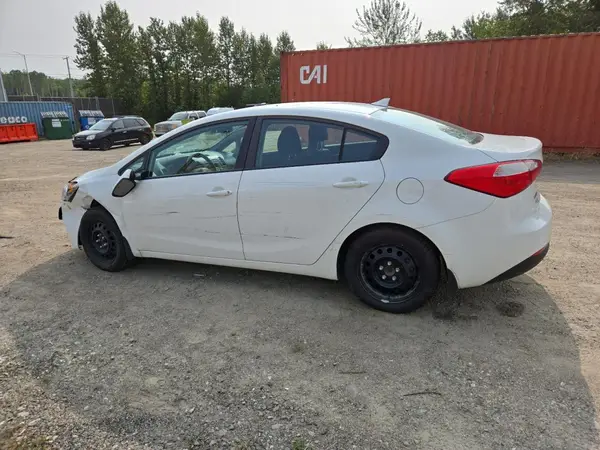 KNAFK4A64G5528746 2016 KIA FORTE - Image 2