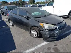 KNAFK4A64G5530805 2016 KIA FORTE