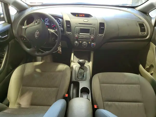 KNAFK4A64G5531369 2016 KIA FORTE - Image 8