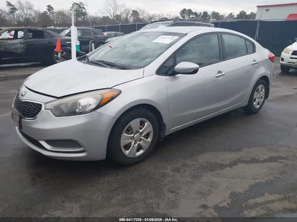 KNAFK4A64G5538385 2016 KIA FORTE - Image 2