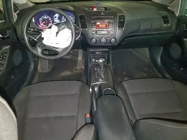 KNAFK4A64G5540198 2016 KIA FORTE - Image 8