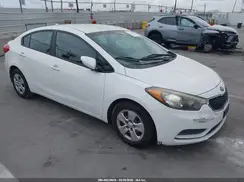 KNAFK4A64G5550715 2016 KIA FORTE