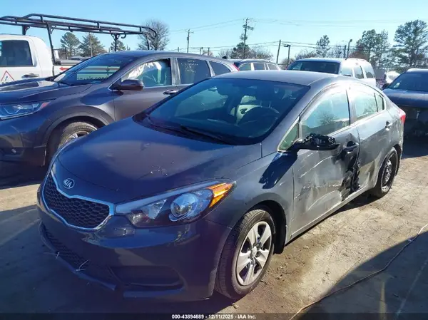 KNAFK4A64G5564047 2016 KIA FORTE - Image 2