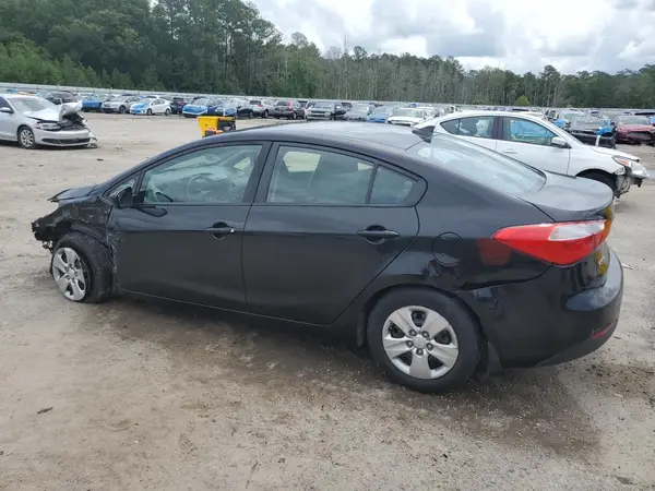 KNAFK4A64G5564615 2016 KIA FORTE - Image 2
