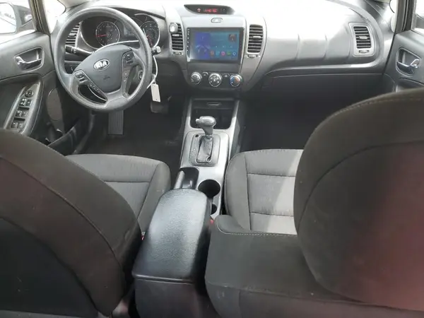 KNAFK4A64G5564615 2016 KIA FORTE - Image 8