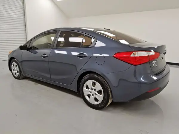 KNAFK4A64G5565831 2016 KIA FORTE - Image 2