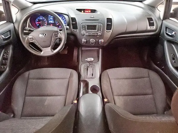 KNAFK4A64G5565831 2016 KIA FORTE - Image 8