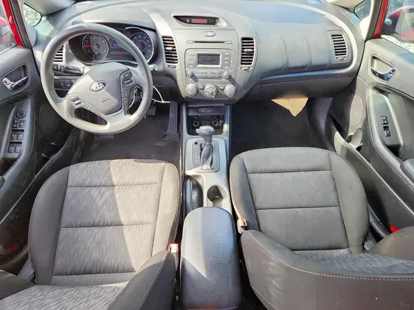 KNAFK4A64G5566106 2016 KIA FORTE - Image 8