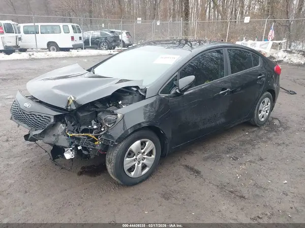 KNAFK4A64G5567630 2016 KIA FORTE - Image 2