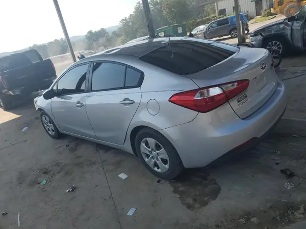 KNAFK4A64G5571533 2016 KIA FORTE - Image 2