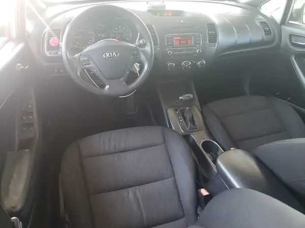KNAFK4A64G5571533 2016 KIA FORTE - Image 8